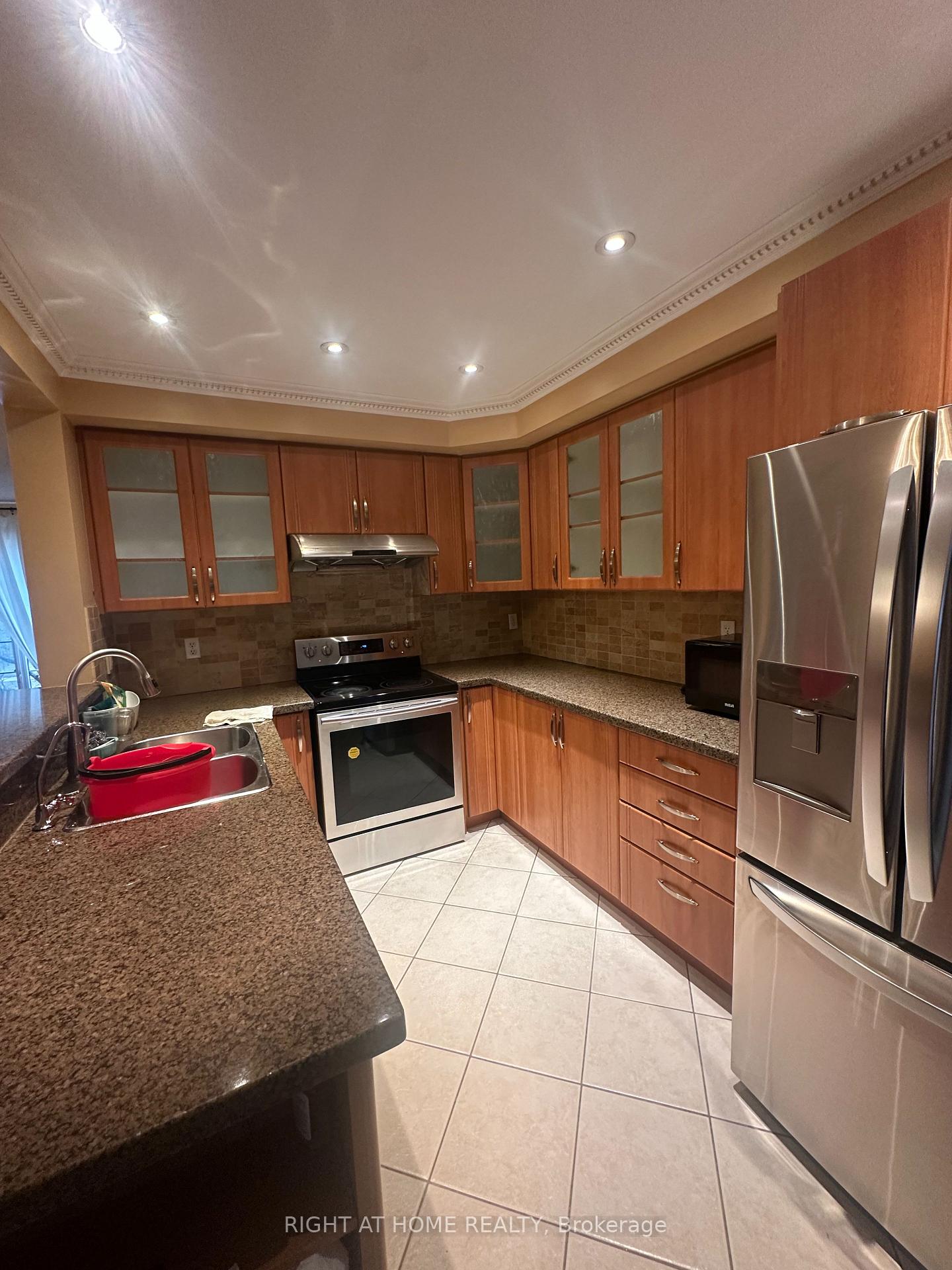 Photo 6 of 103 Forest Run Boulevard, Vaughan, Patterson — HOMEH