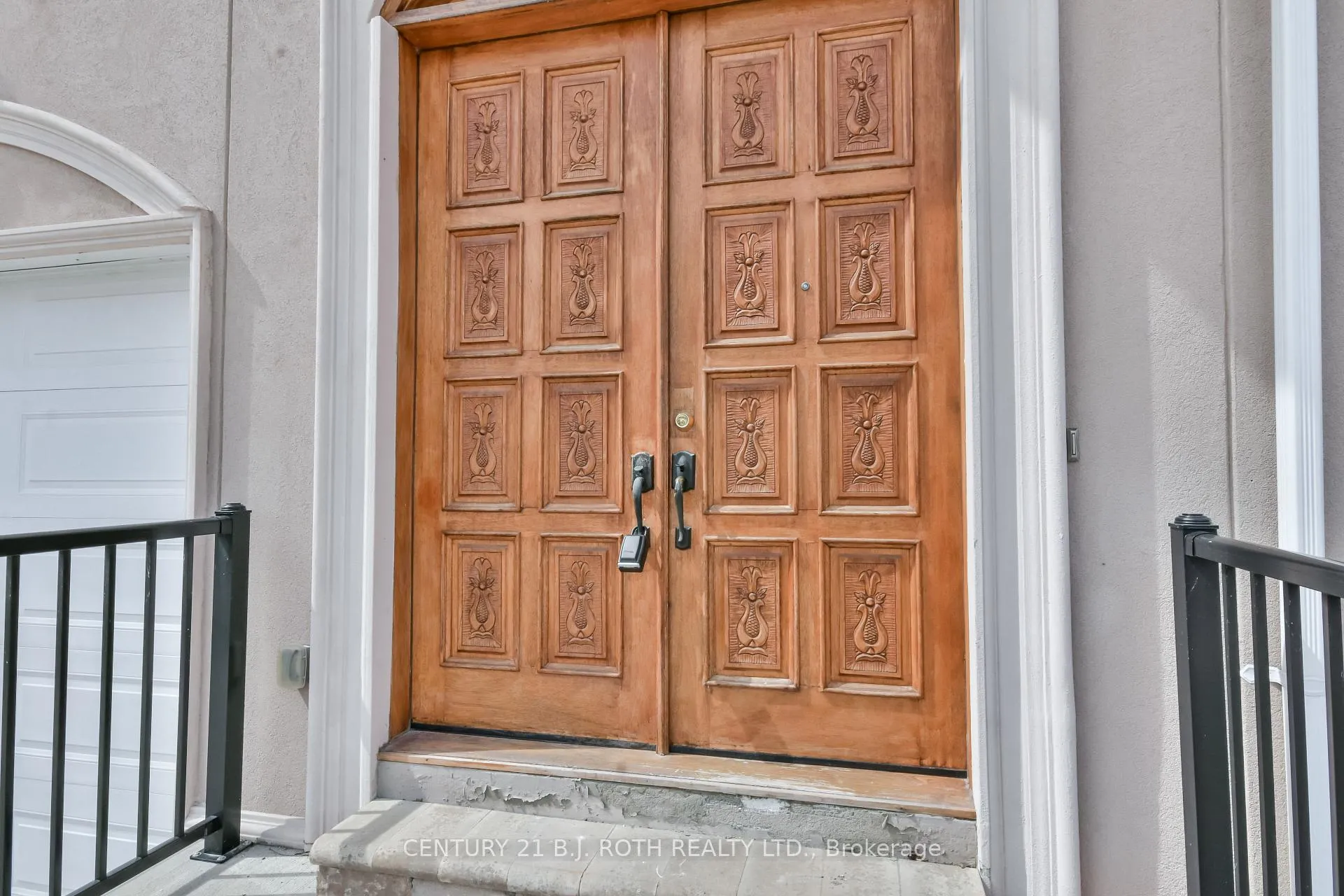 Photo 8 of 16 Gray Lane, Barrie, South Shore — HOMEH