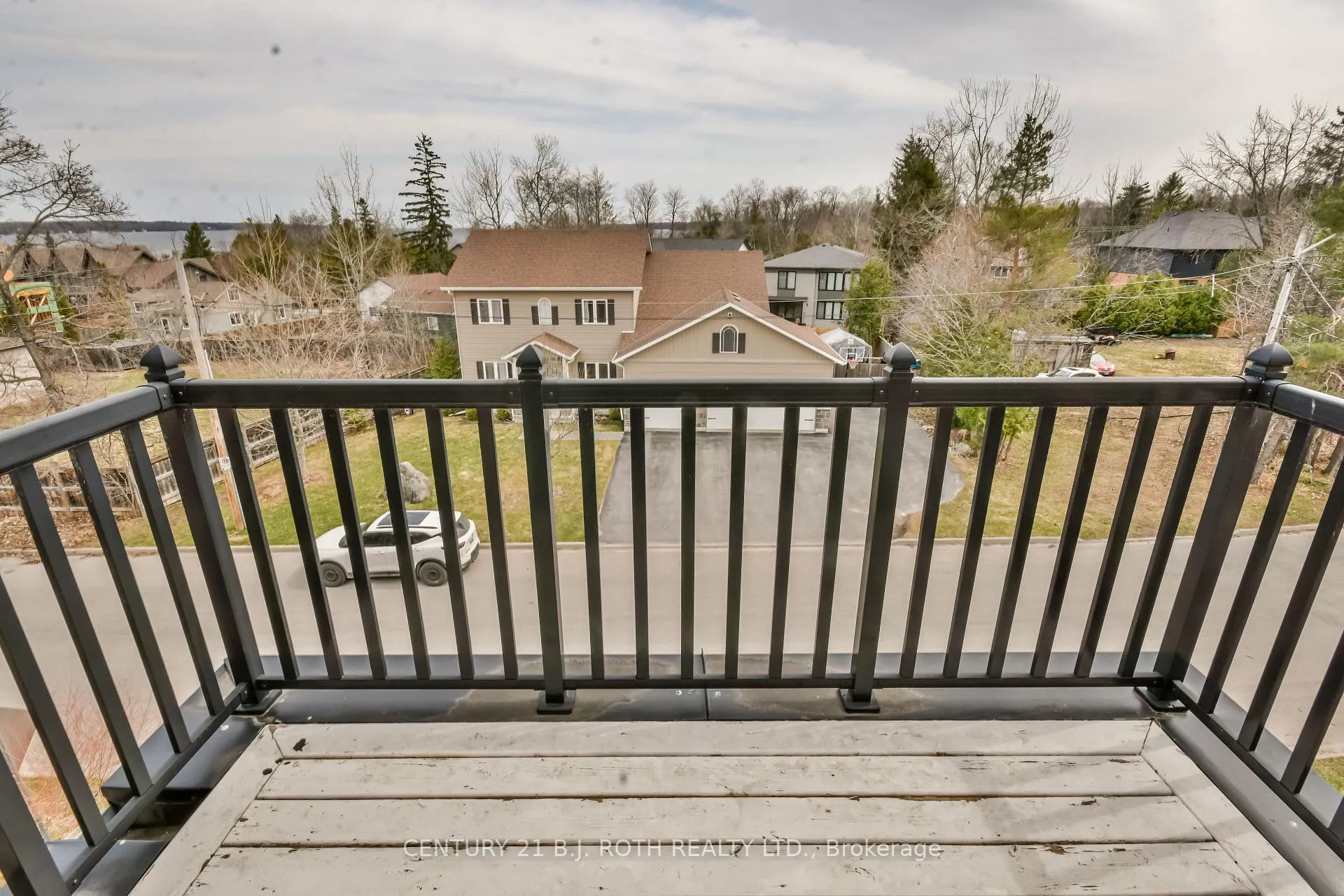 Photo 35 of 16 Gray Lane, Barrie, South Shore — HOMEH