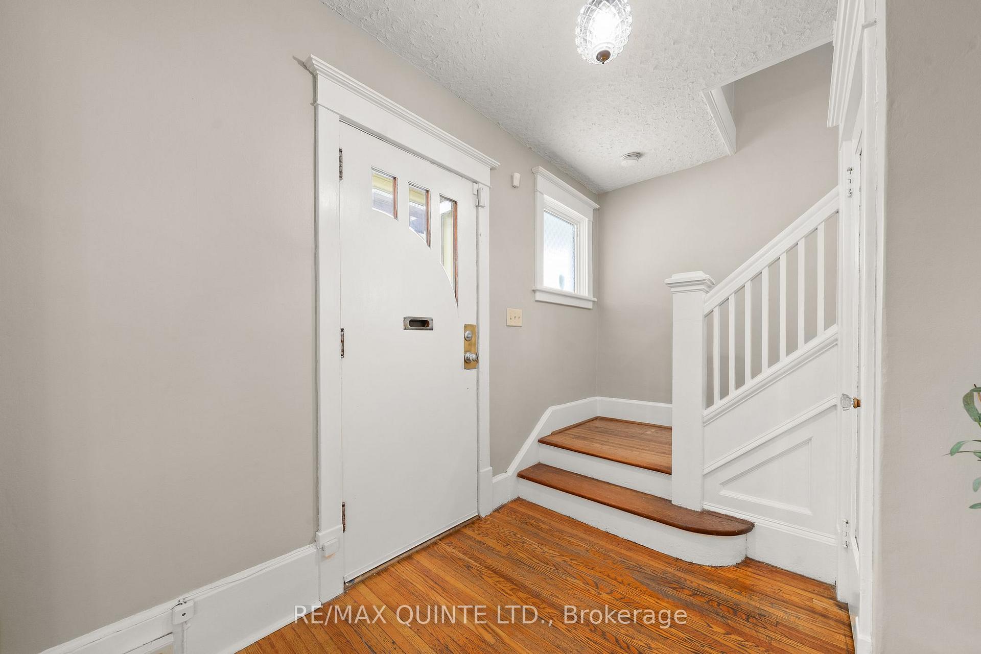 Photo 19 of 164 Ann Street, Belleville — HOMEH