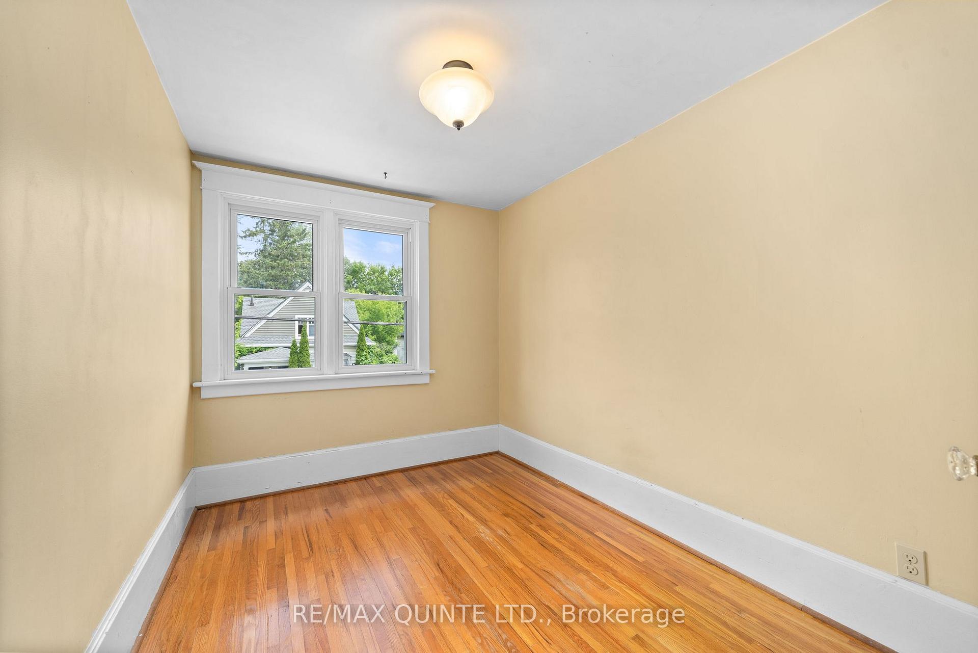 Photo 20 of 164 Ann Street, Belleville — HOMEH
