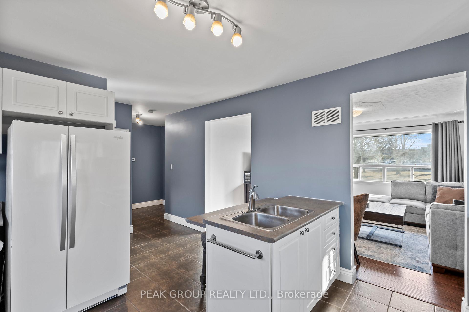Photo 9 of 329 Scholfield Avenue S, Welland, Lincoln/Crowland — HOMEH
