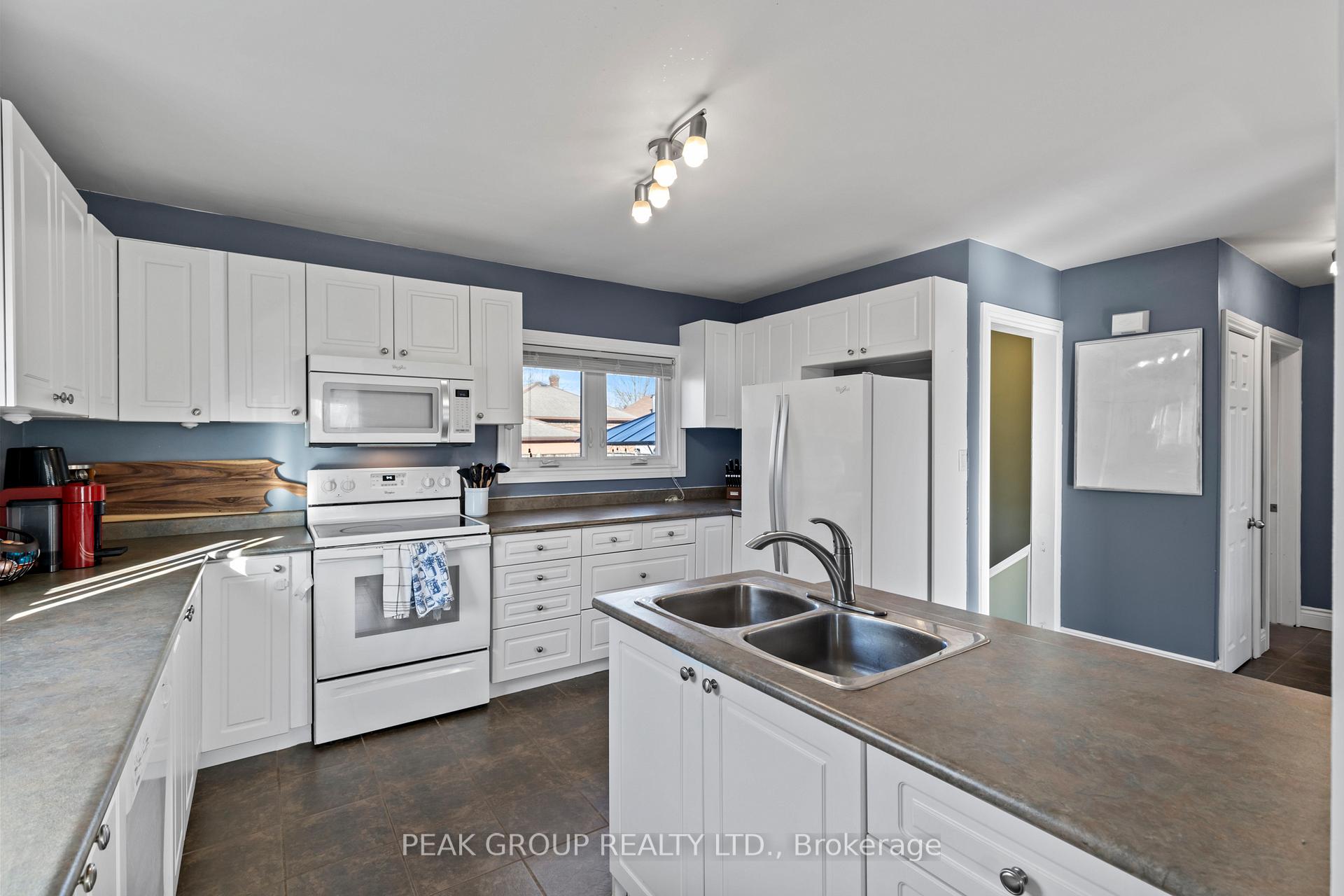 Photo 13 of 329 Scholfield Avenue S, Welland, Lincoln/Crowland — HOMEH