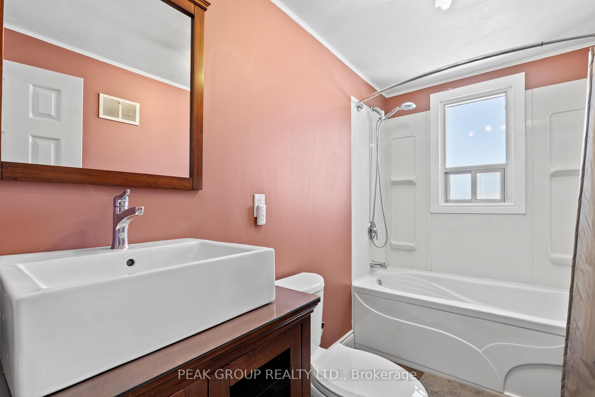 Photo 25 of 329 Scholfield Avenue S, Welland, Lincoln/Crowland — HOMEH