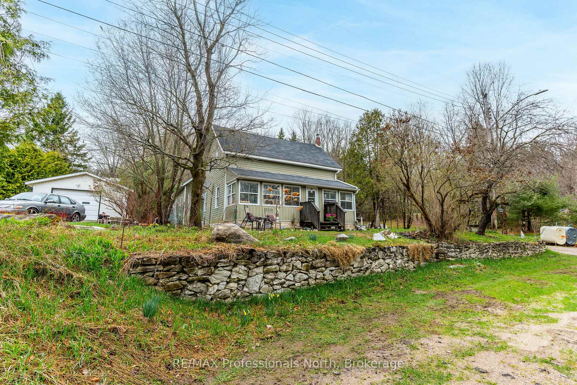 Photo 2 of 66 Faraday Street, Bancroft, Bancroft Ward — HOMEH