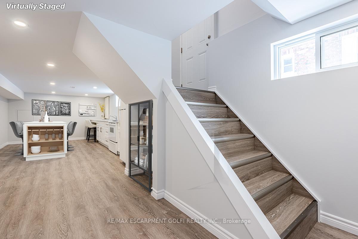 Photo 1 of Unit Lower, 169 Wallace Avenue S, Welland, Lincoln/Crowland — HOMEH