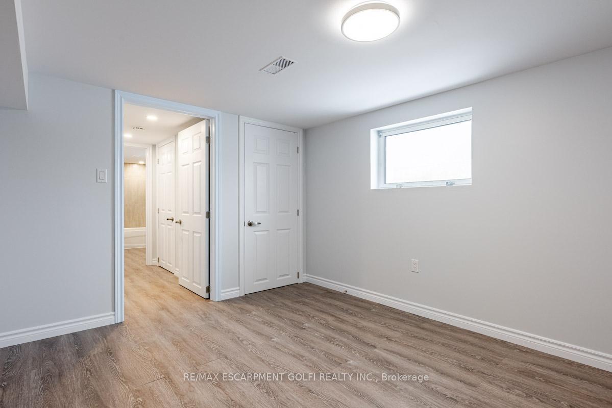 Photo 6 of Unit Lower, 169 Wallace Avenue S, Welland, Lincoln/Crowland — HOMEH