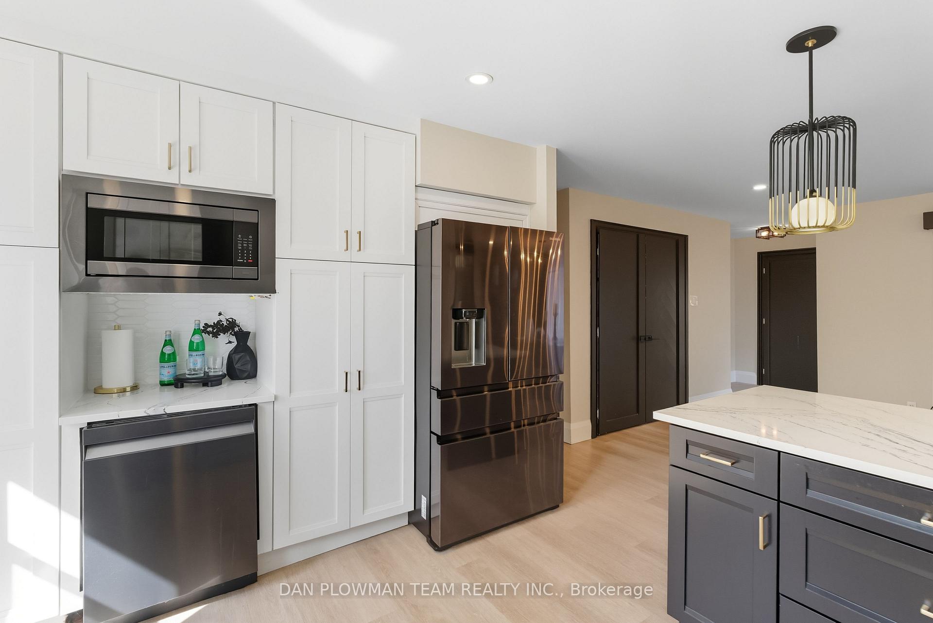 Photo 17 of 1007 Dunlop Street E, Whitby, Downtown Whitby — HOMEH