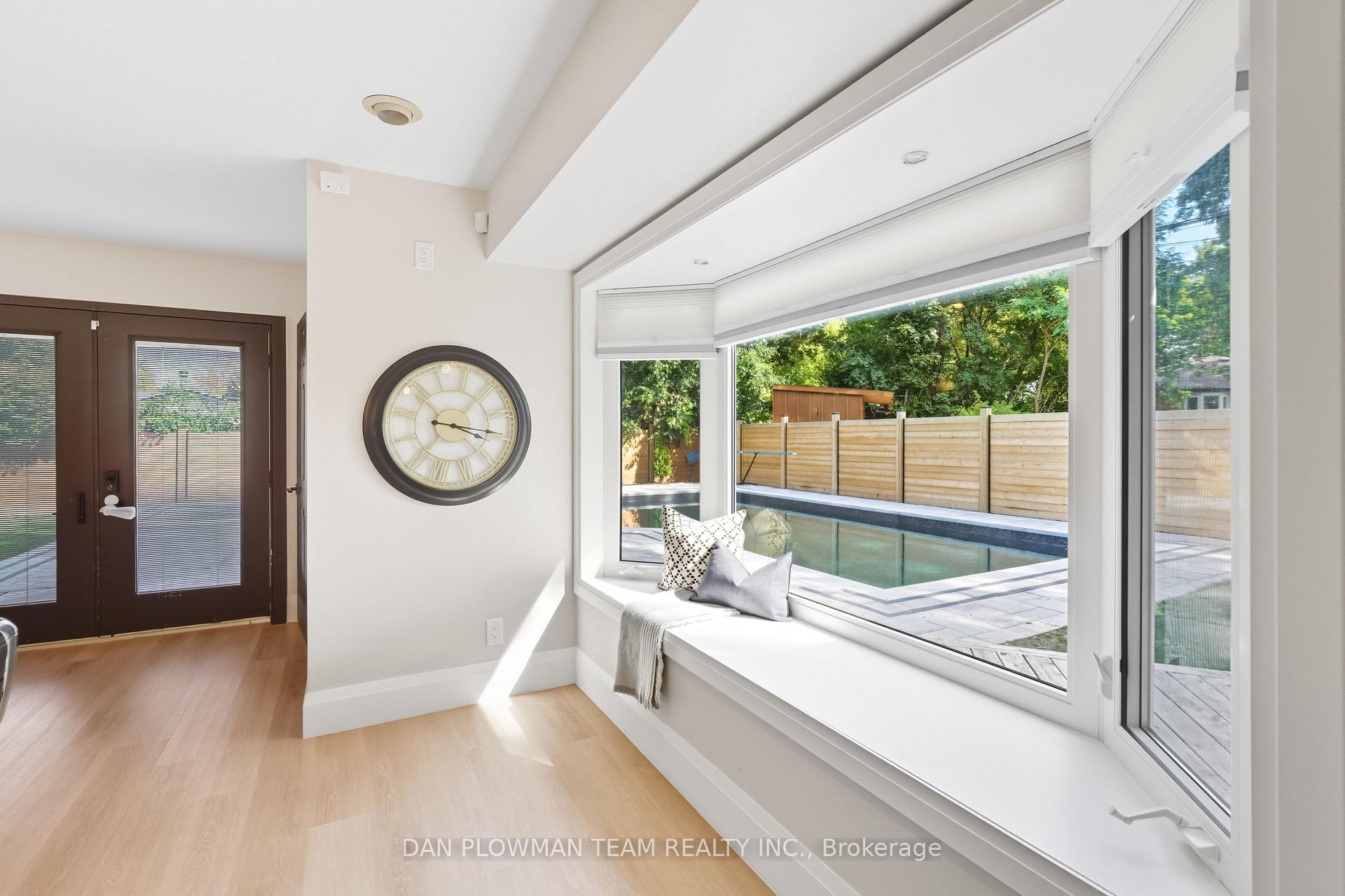 Photo 19 of 1007 Dunlop Street E, Whitby, Downtown Whitby — HOMEH