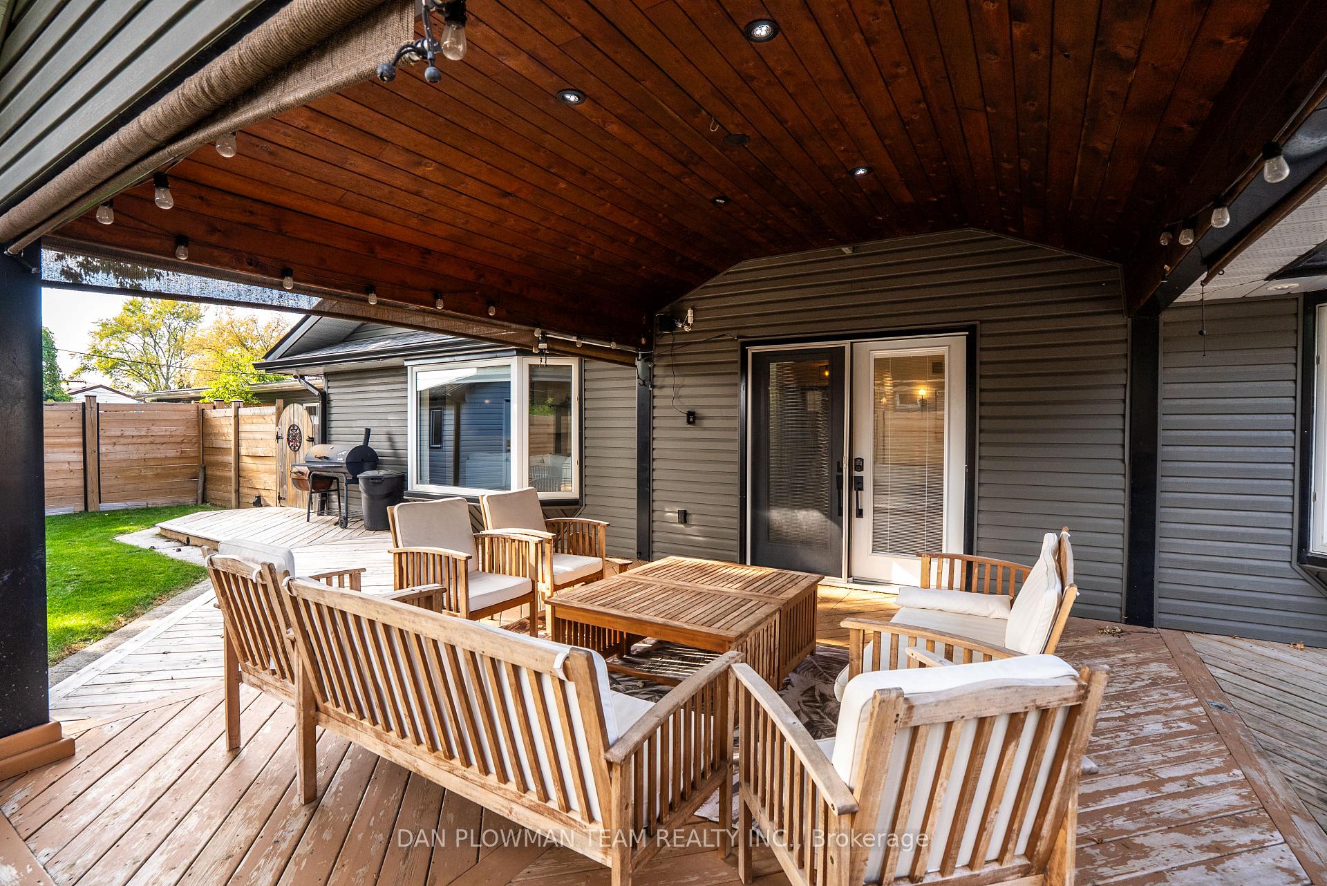 Photo 49 of 1007 Dunlop Street E, Whitby, Downtown Whitby — HOMEH