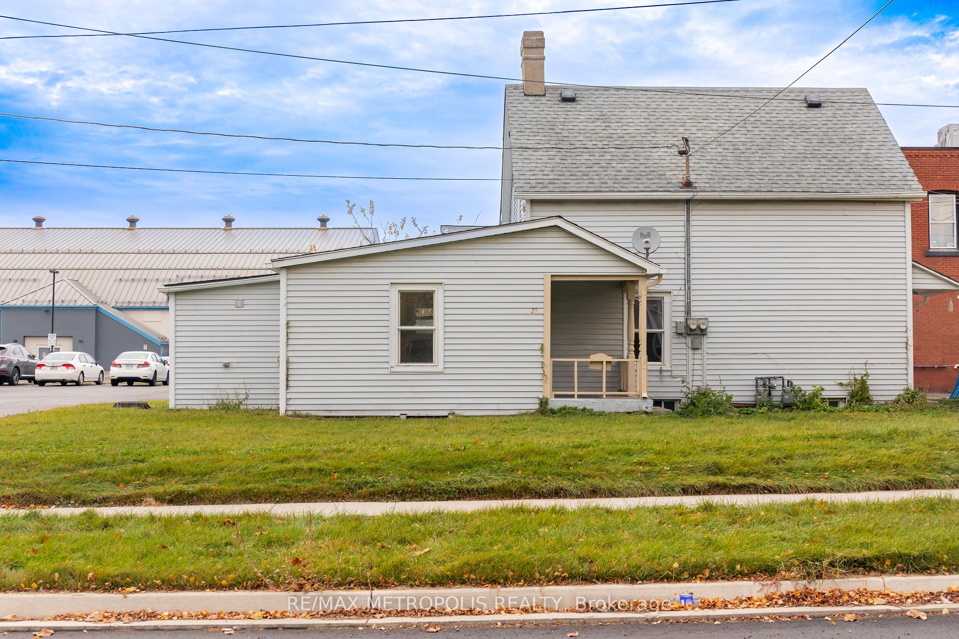 Photo 1 of 525 King Street, Welland, Lincoln/Crowland — HOMEH