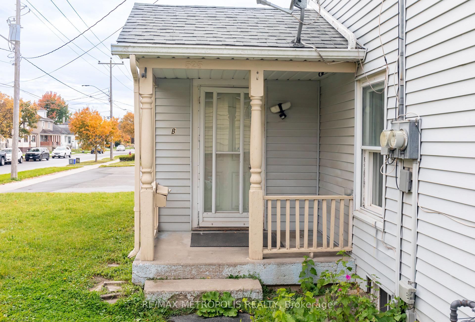 Photo 2 of 525 King Street, Welland, Lincoln/Crowland — HOMEH