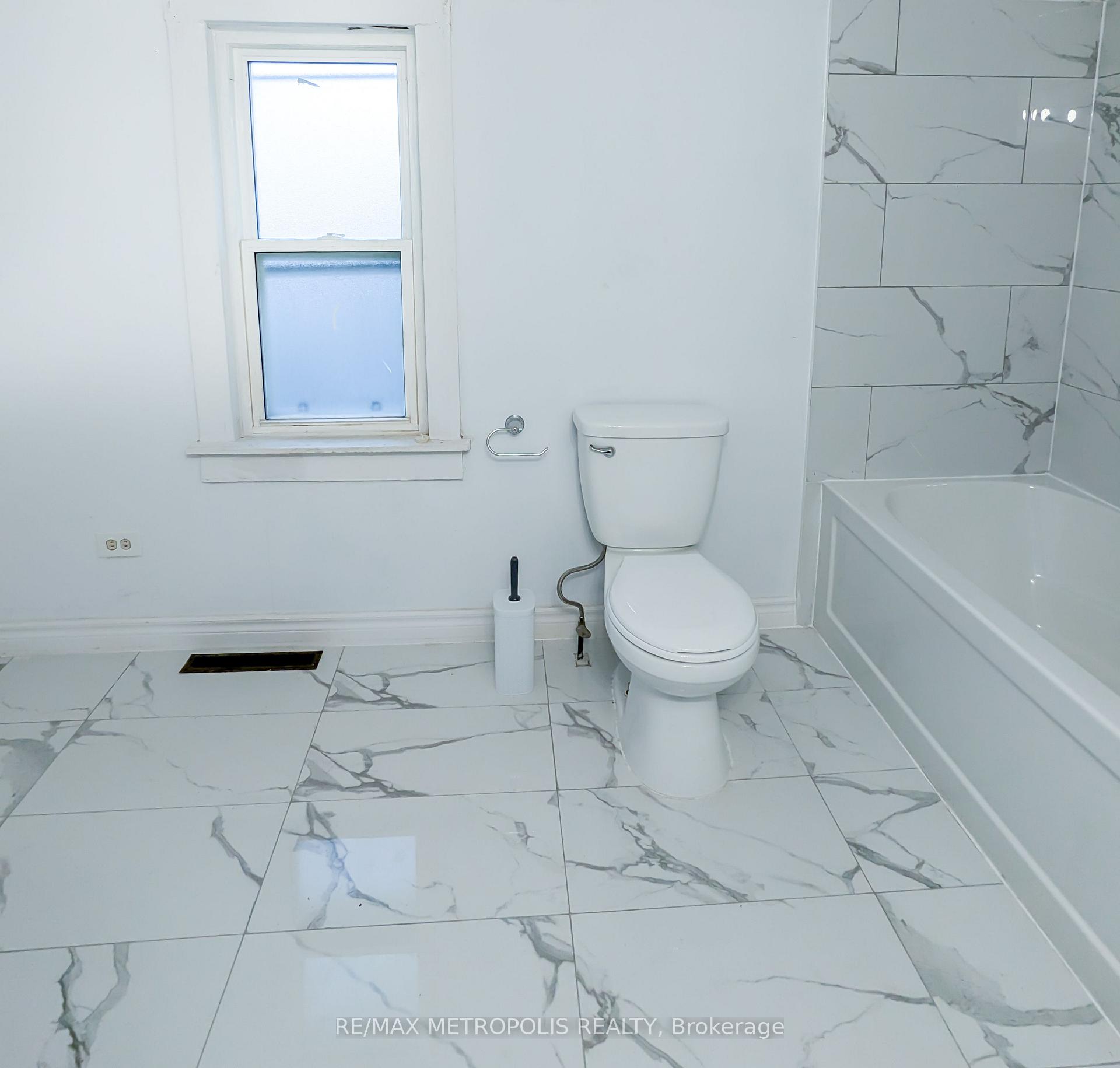 Photo 9 of 525 King Street, Welland, Lincoln/Crowland — HOMEH