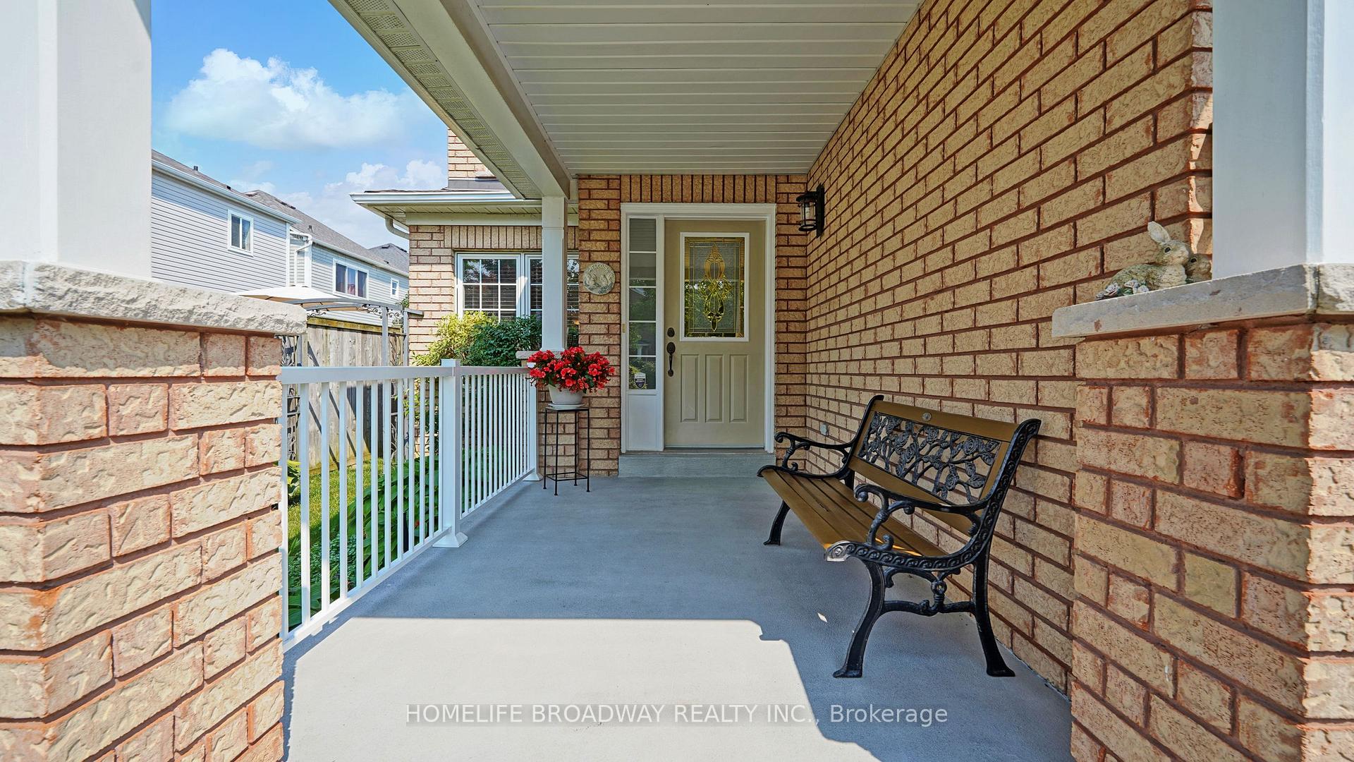 Photo 4 of 25 Mullord Avenue, Ajax, South East — HOMEH