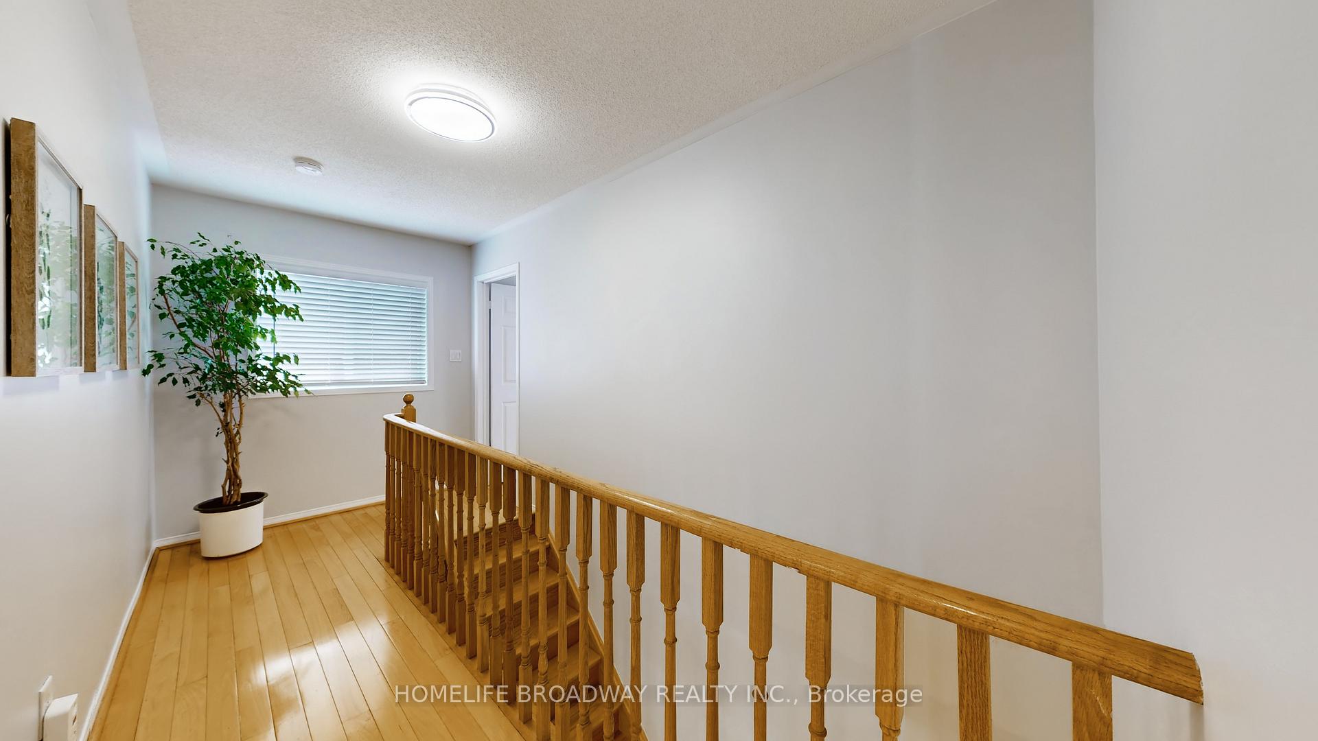 Photo 32 of 25 Mullord Avenue, Ajax, South East — HOMEH