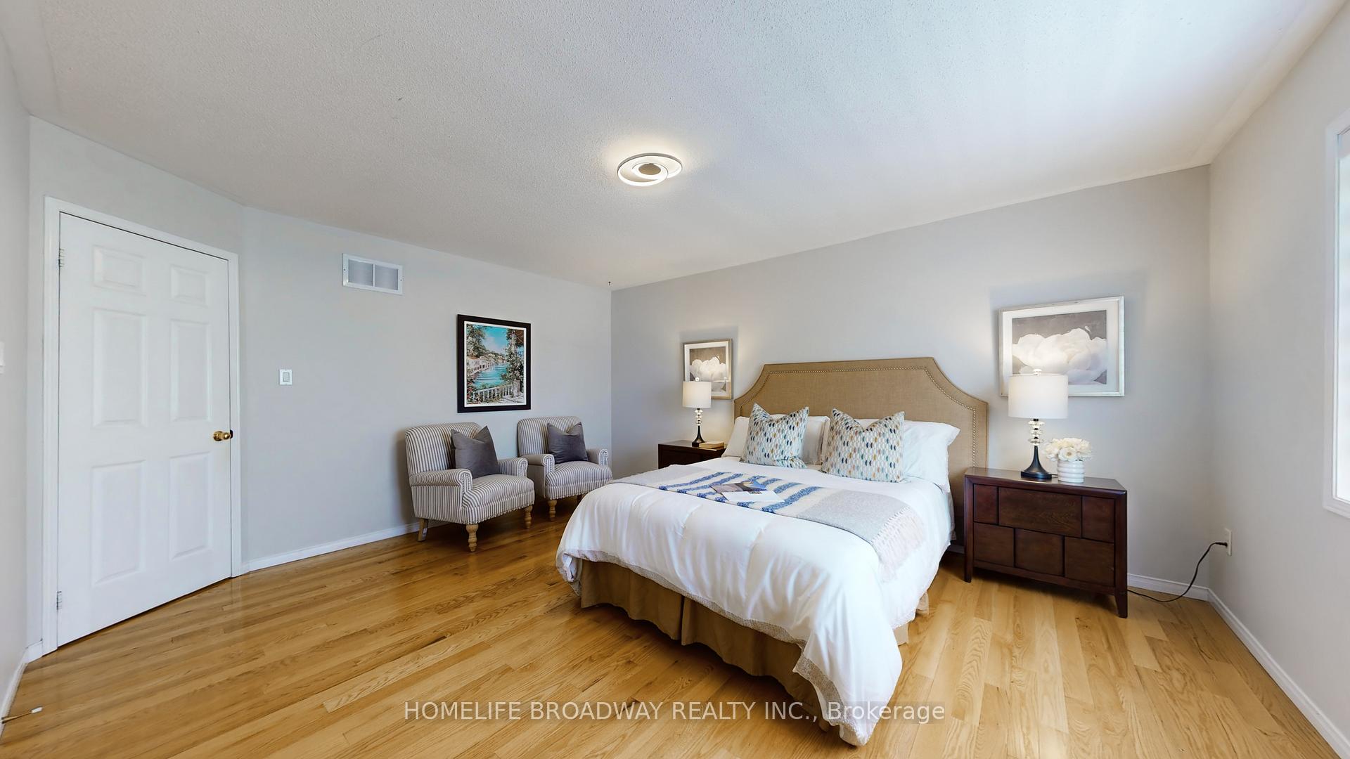 Photo 23 of 25 Mullord Avenue, Ajax, South East — HOMEH