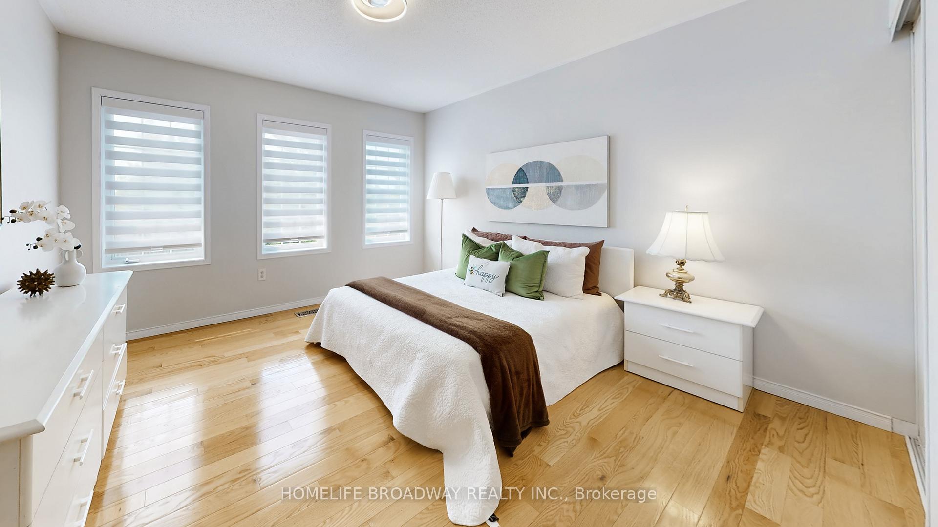 Photo 24 of 25 Mullord Avenue, Ajax, South East — HOMEH