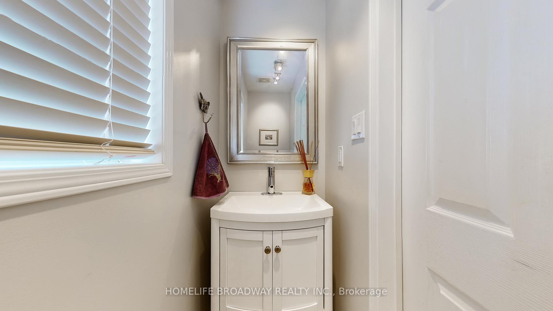 Photo 35 of 25 Mullord Avenue, Ajax, South East — HOMEH