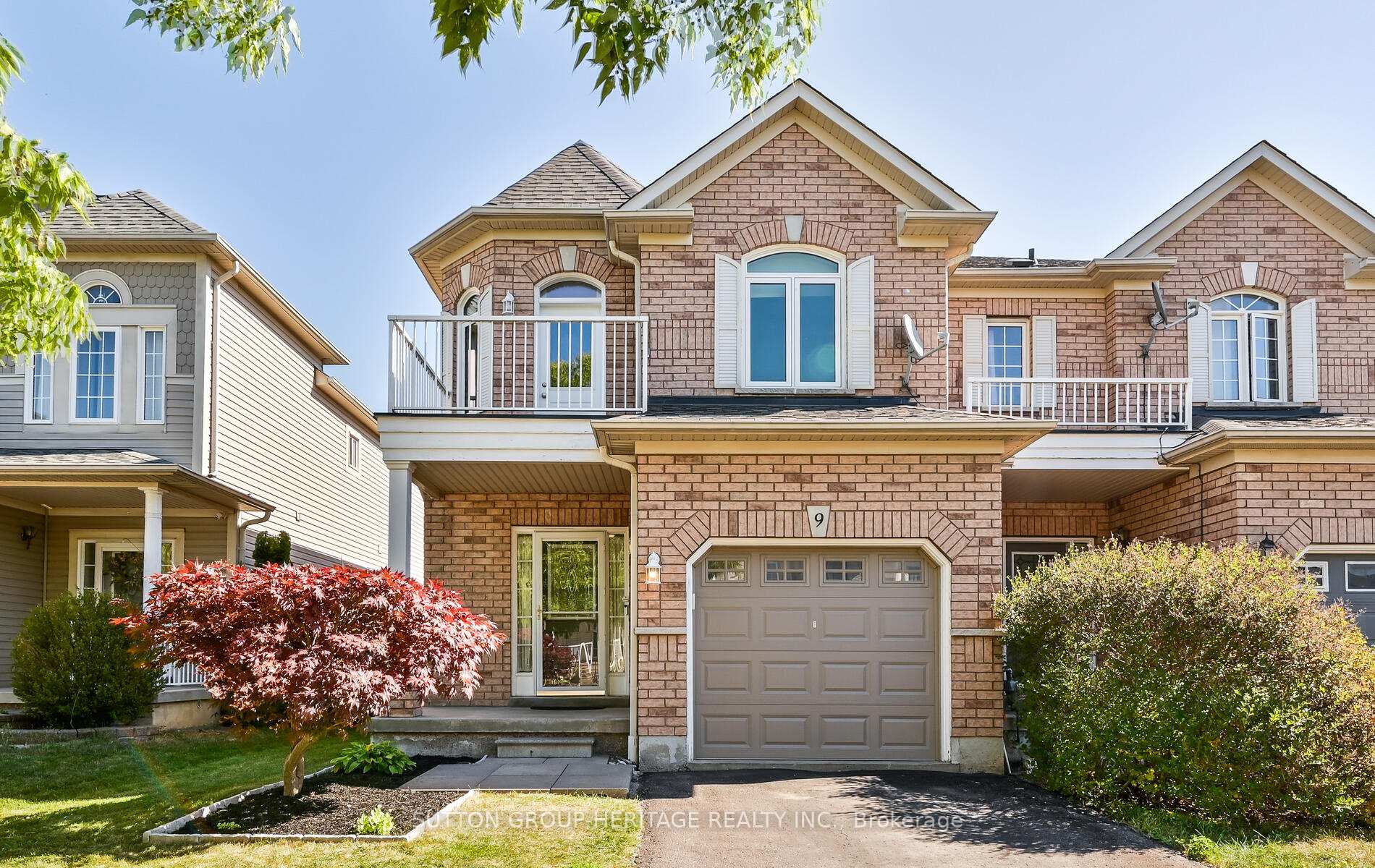 Photo 1 of 9 Bliss Court, Whitby, Port Whitby — HOMEH