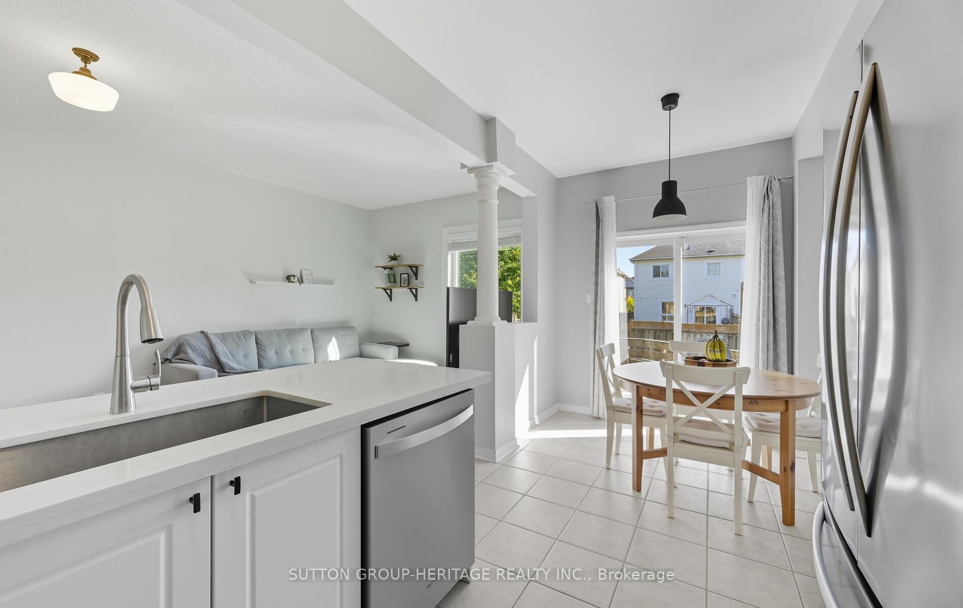Photo 11 of 9 Bliss Court, Whitby, Port Whitby — HOMEH