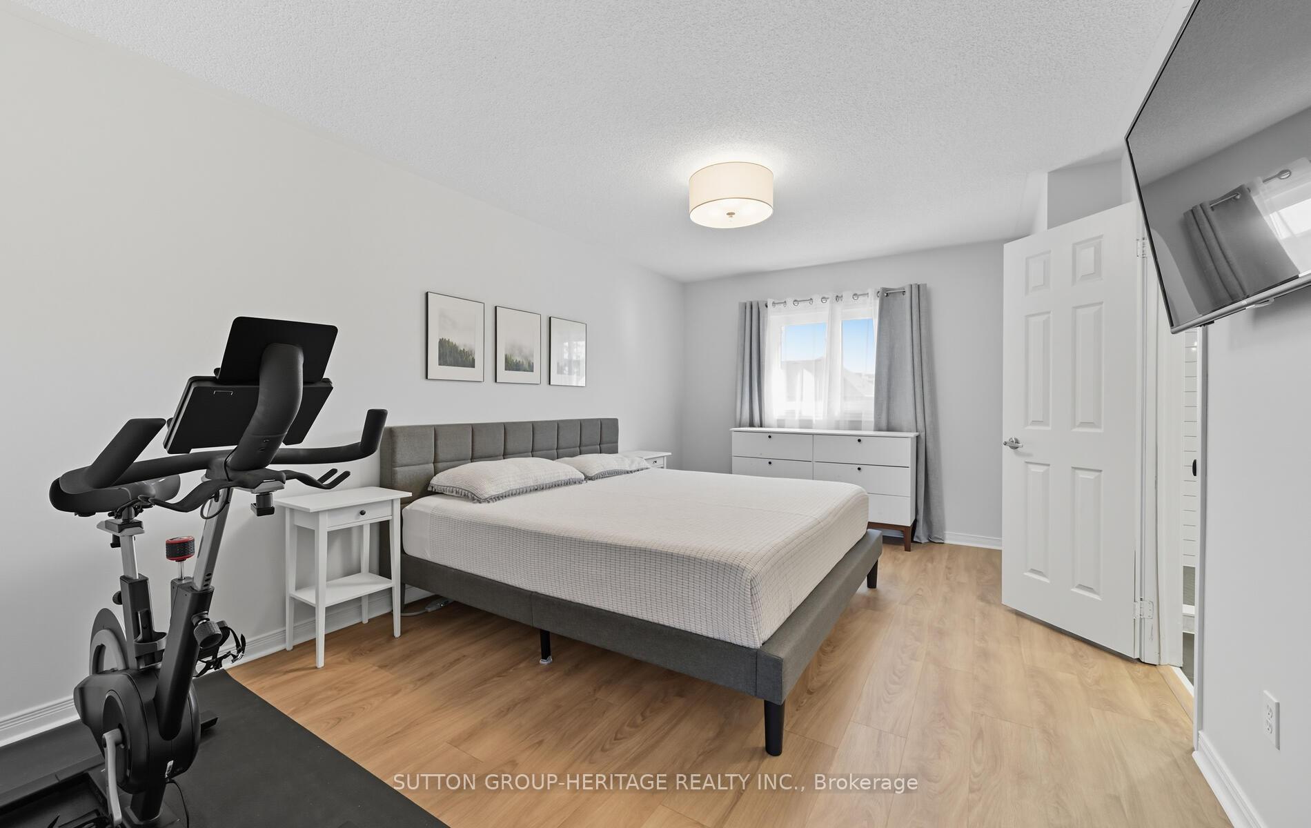 Photo 24 of 9 Bliss Court, Whitby, Port Whitby — HOMEH