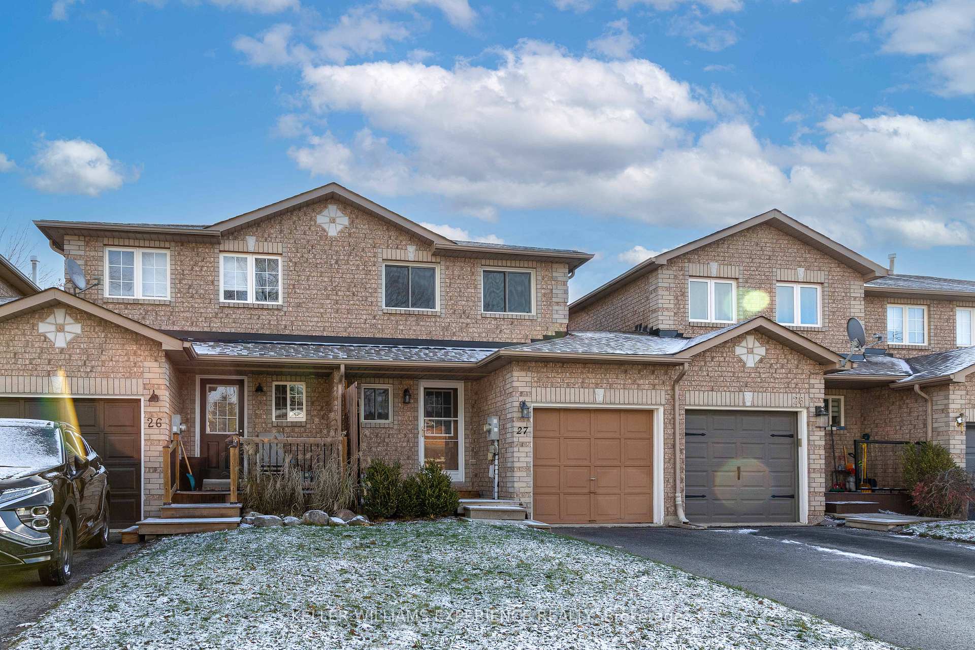 Photo 2 of Unit 27, 38 Kenwell Crescent, Barrie, Holly — HOMEH