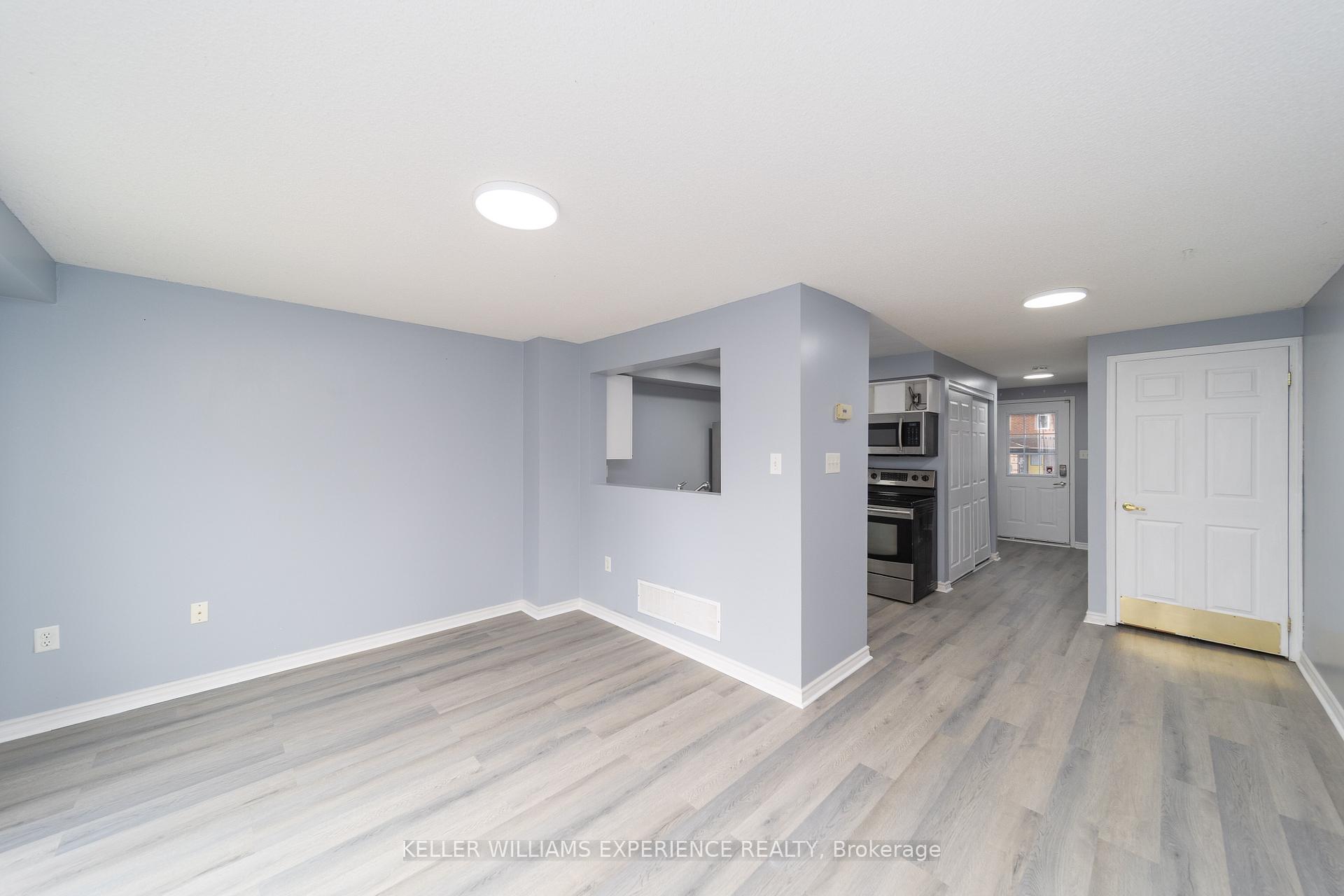 Photo 8 of Unit 27, 38 Kenwell Crescent, Barrie, Holly — HOMEH