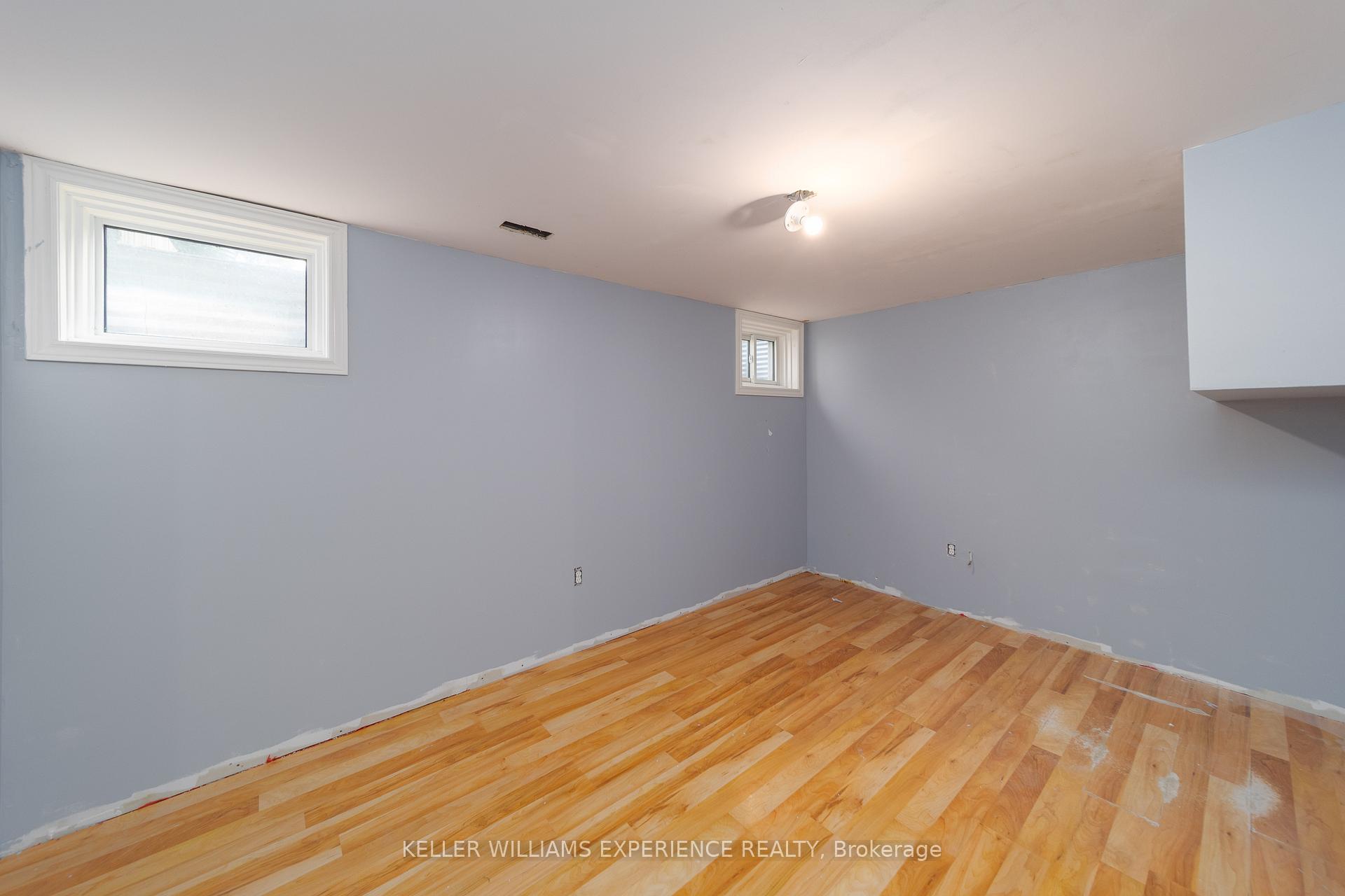 Photo 15 of Unit 27, 38 Kenwell Crescent, Barrie, Holly — HOMEH