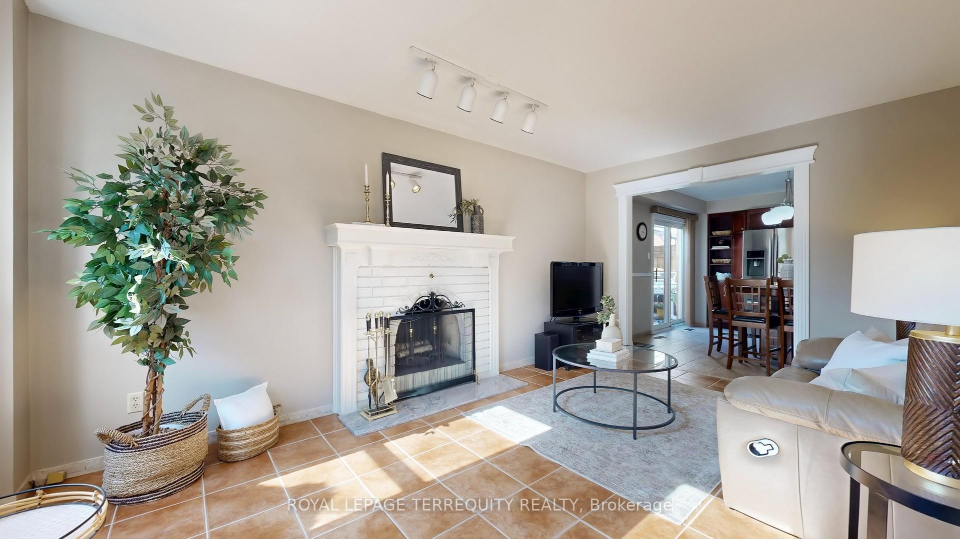 Photo 4 of 61 Jason Drive, Whitby, Pringle Creek — HOMEH