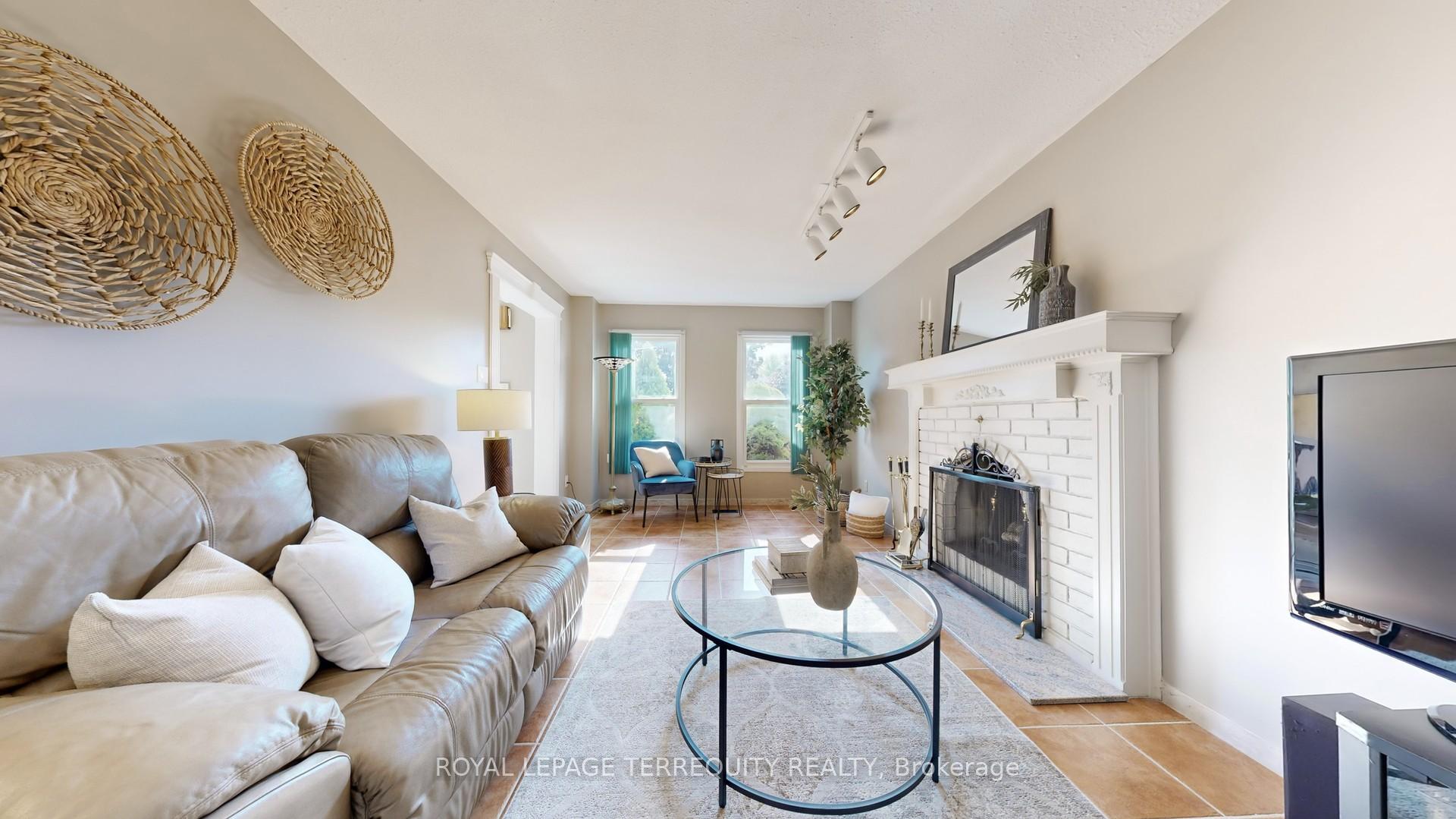 Photo 5 of 61 Jason Drive, Whitby, Pringle Creek — HOMEH