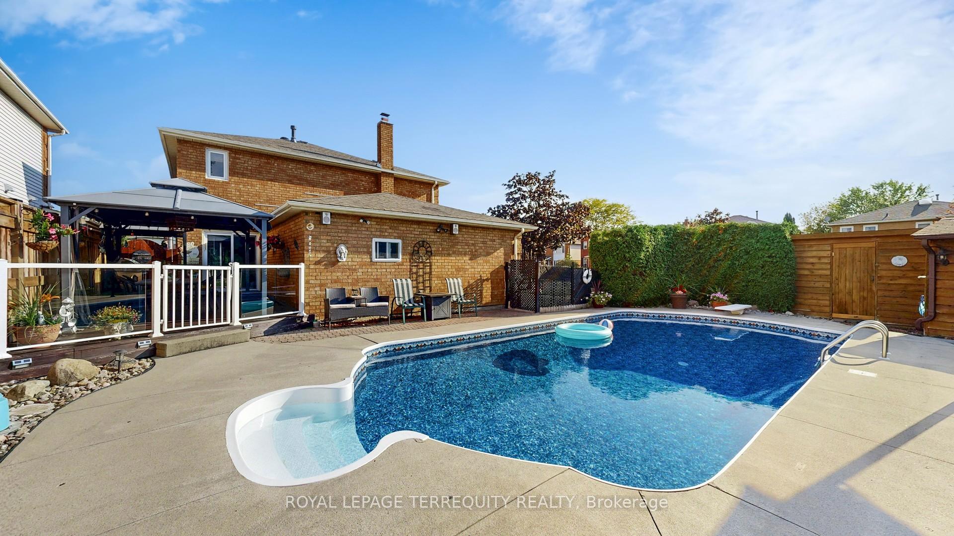 Photo 38 of 61 Jason Drive, Whitby, Pringle Creek — HOMEH
