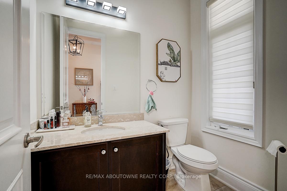 Photo 4 of 65 Abner Miles Drive, Vaughan, Patterson — HOMEH