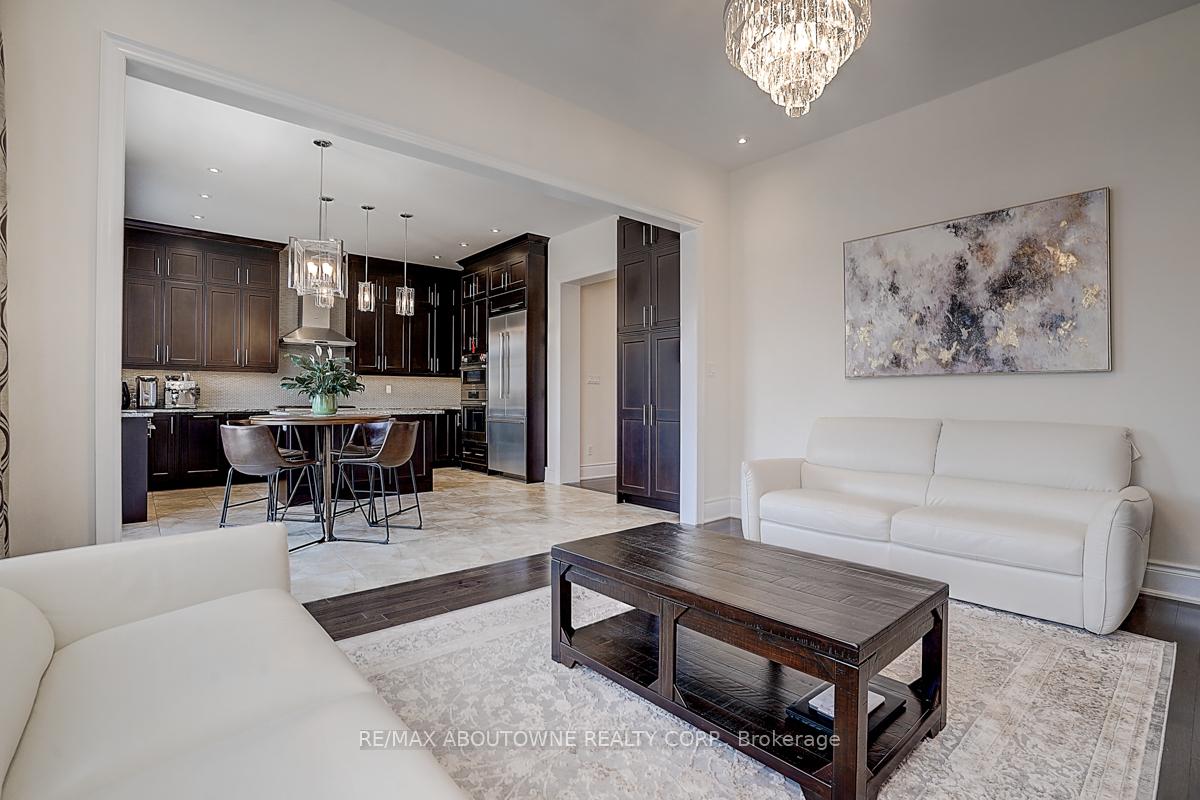 Photo 16 of 65 Abner Miles Drive, Vaughan, Patterson — HOMEH