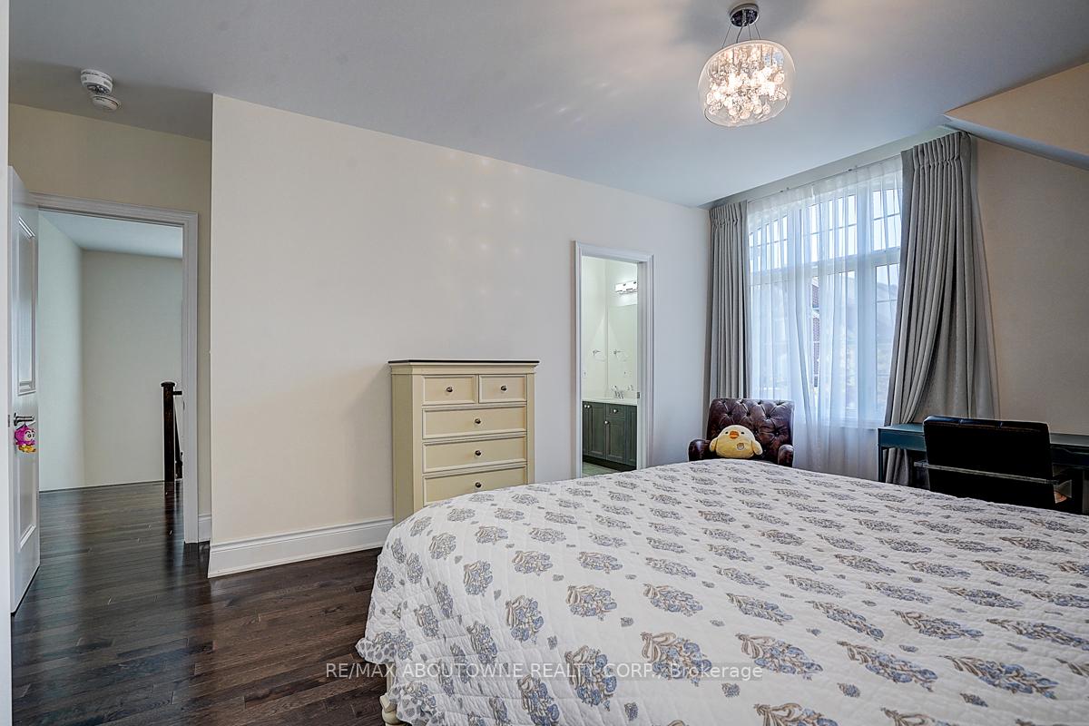 Photo 33 of 65 Abner Miles Drive, Vaughan, Patterson — HOMEH