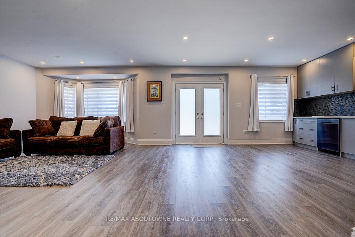 Photo 44 of 65 Abner Miles Drive, Vaughan, Patterson — HOMEH