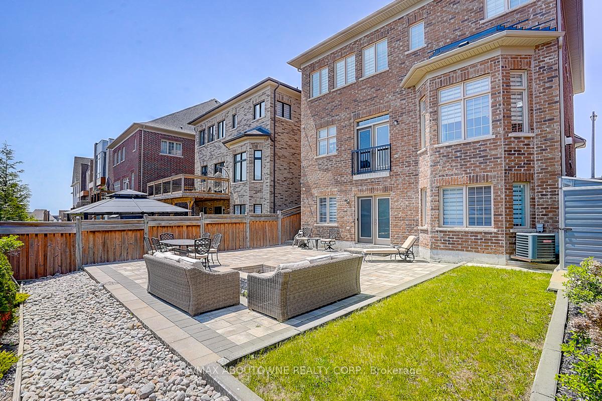 Photo 49 of 65 Abner Miles Drive, Vaughan, Patterson — HOMEH