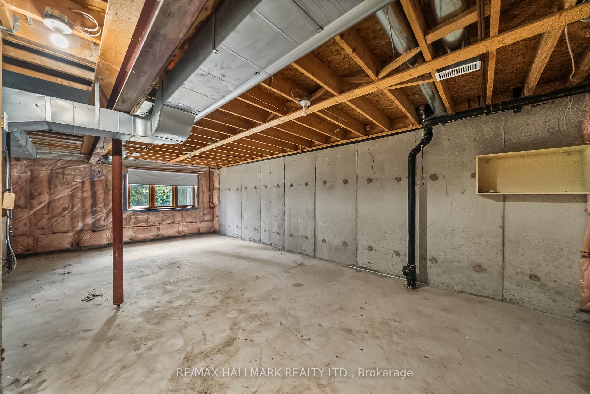 Photo 21 of 302 Pinnacle Trail, Aurora, Bayview Wellington — HOMEH