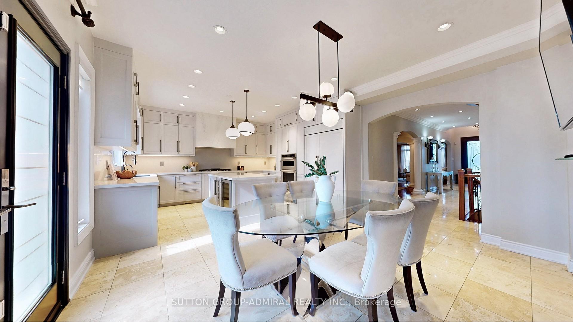 Photo 2 of 230 Flamingo Road, Vaughan, Uplands — HOMEH