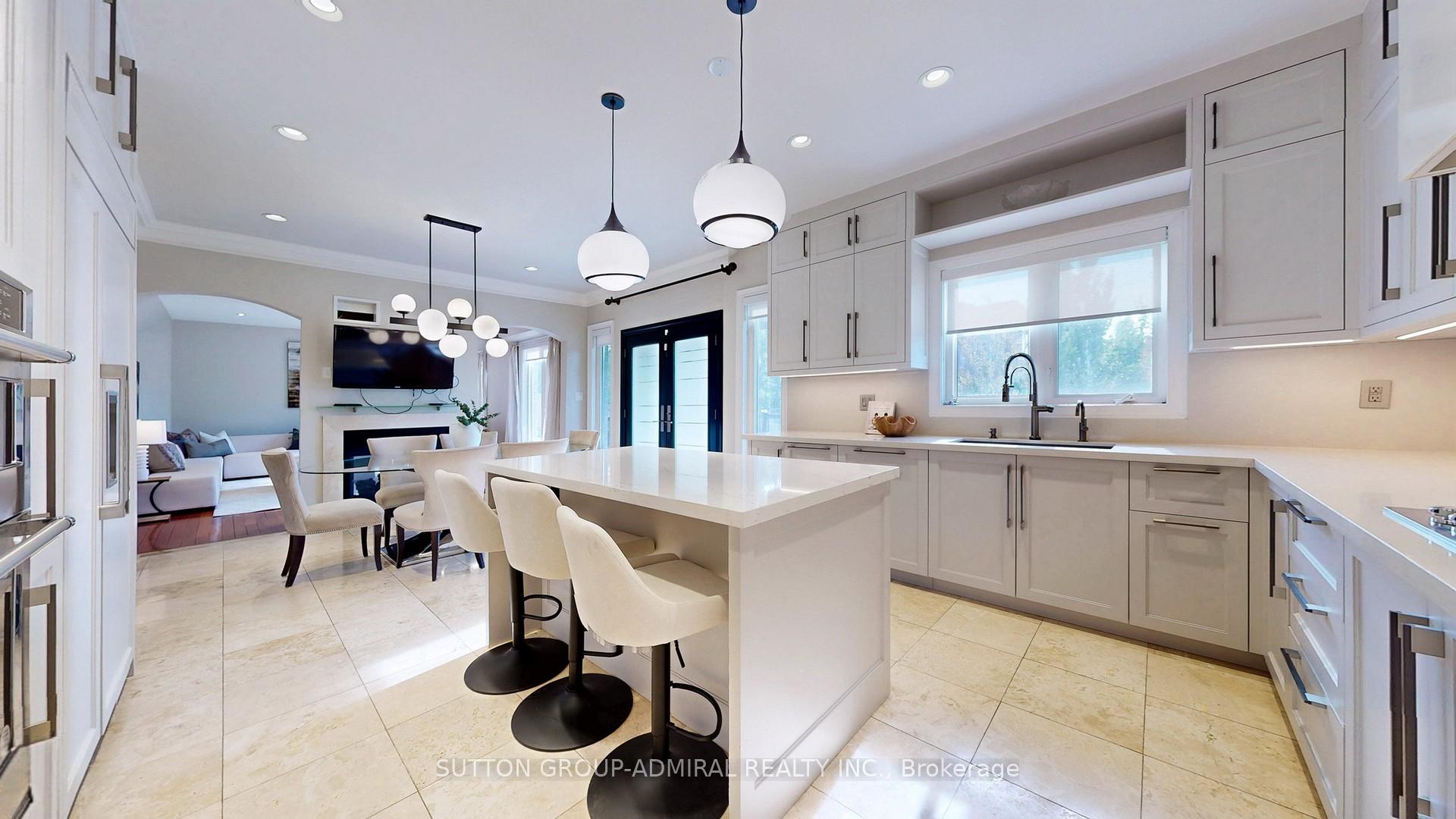 Photo 3 of 230 Flamingo Road, Vaughan, Uplands — HOMEH