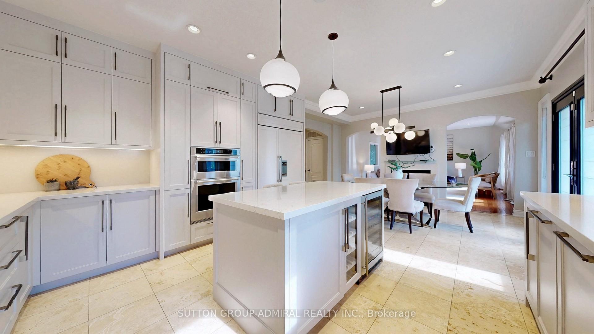 Photo 4 of 230 Flamingo Road, Vaughan, Uplands — HOMEH