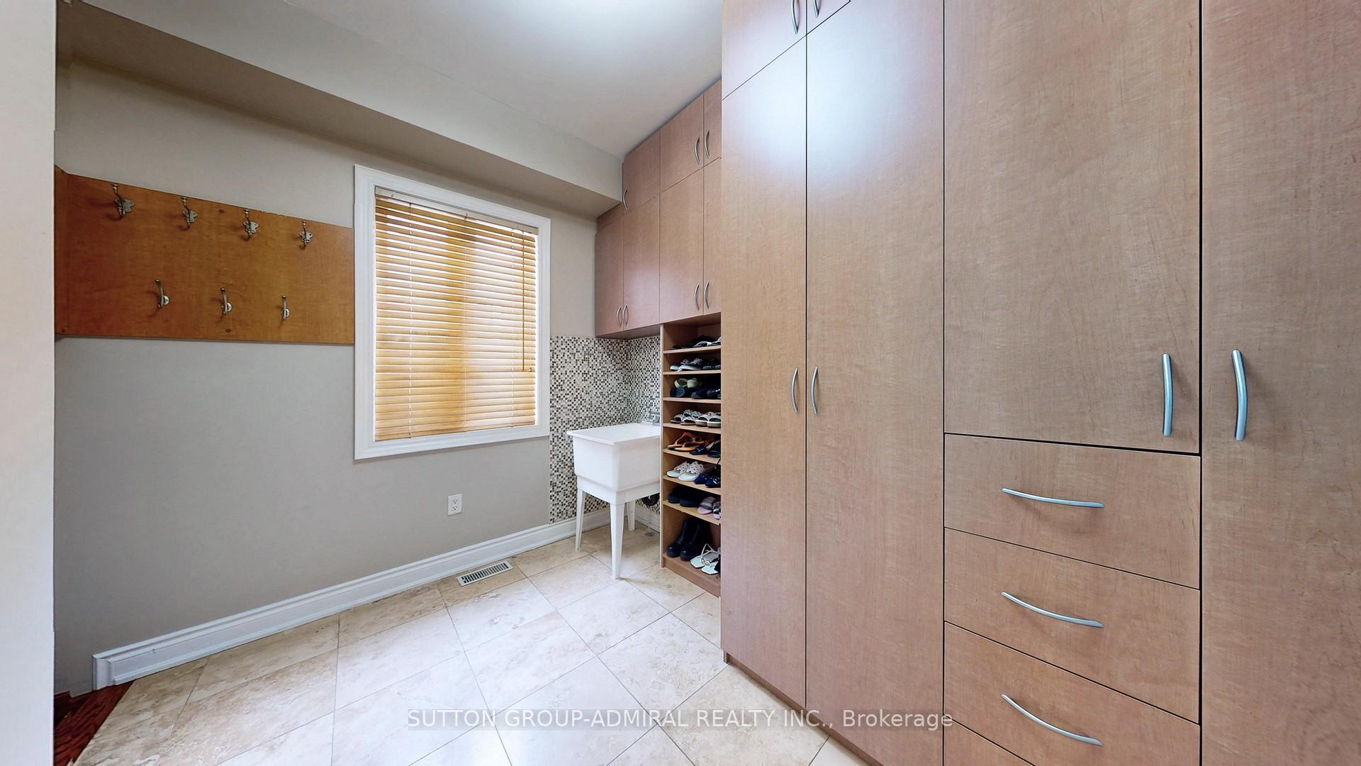 Photo 15 of 230 Flamingo Road, Vaughan, Uplands — HOMEH