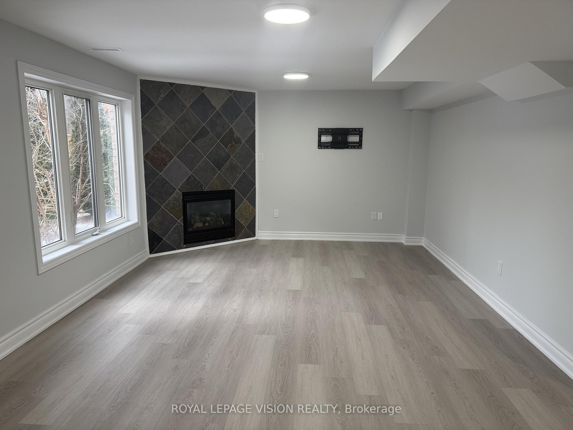 Photo 2 of Unit Basement, 26 Belfountain Drive, Whitby, Rolling Acres — HOMEH