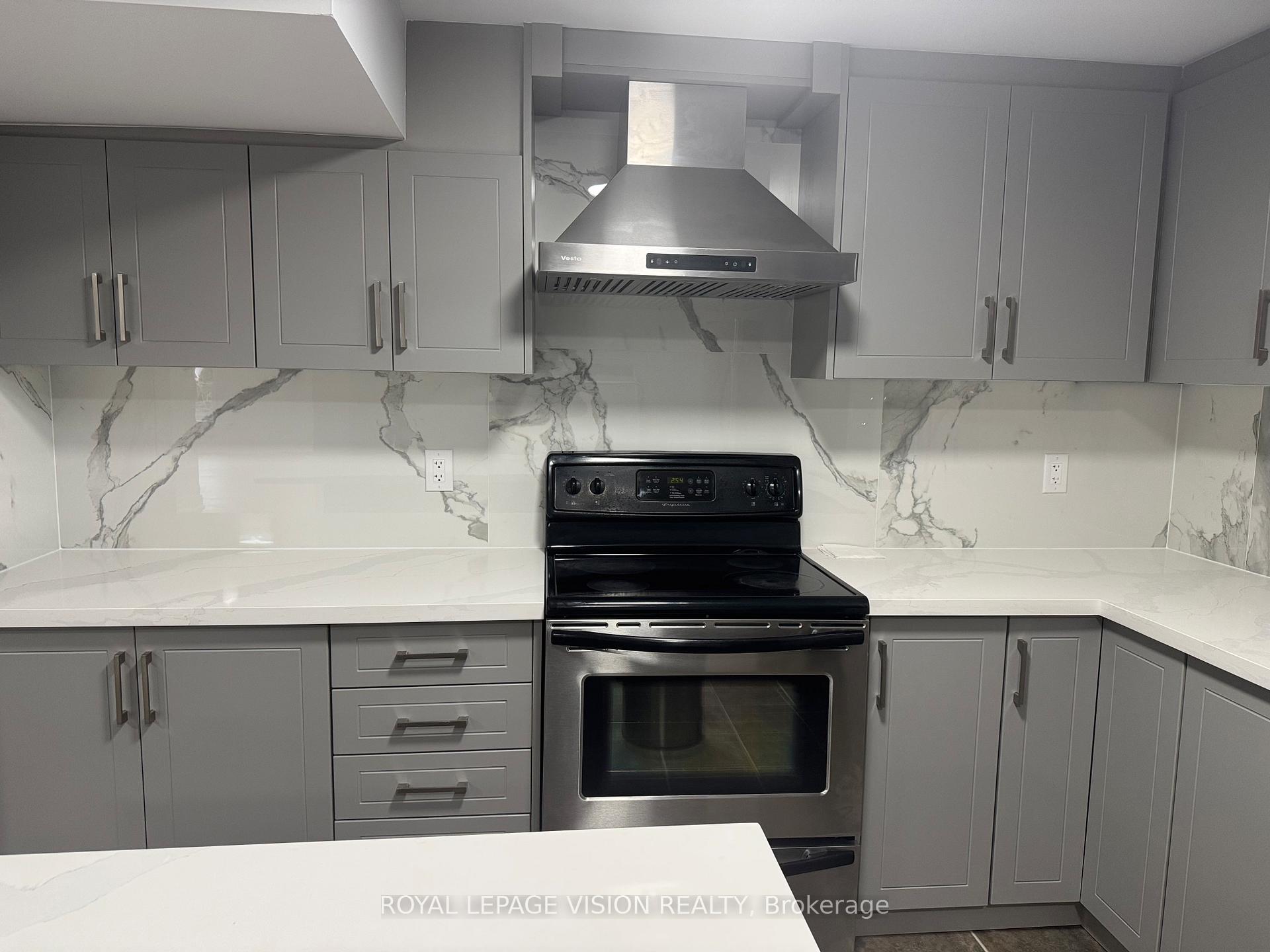 Photo 5 of Unit Basement, 26 Belfountain Drive, Whitby, Rolling Acres — HOMEH