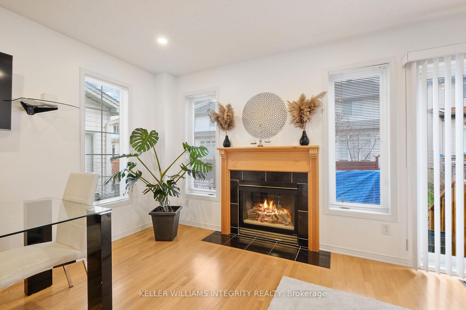 Photo 10 of 11 Santa Cruz, Ottawa, Riverview Park — HOMEH