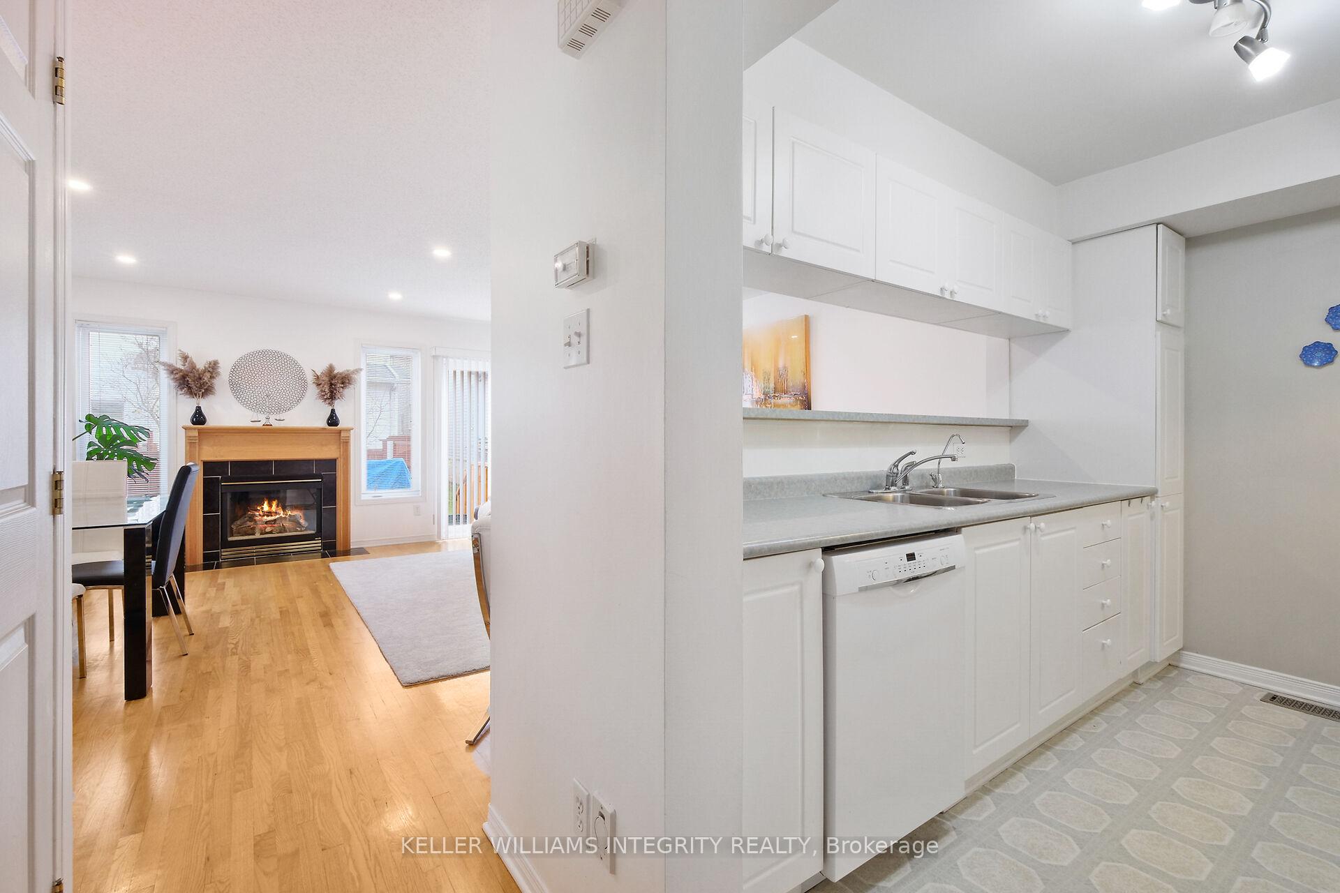 Photo 11 of 11 Santa Cruz, Ottawa, Riverview Park — HOMEH