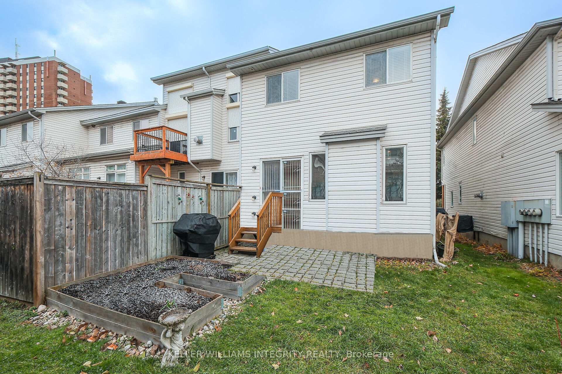 Photo 34 of 11 Santa Cruz, Ottawa, Riverview Park — HOMEH