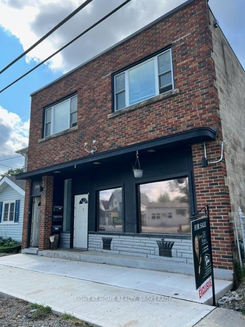 Photo 2 of 308 Broadway Street, Welland, Broadway — HOMEH