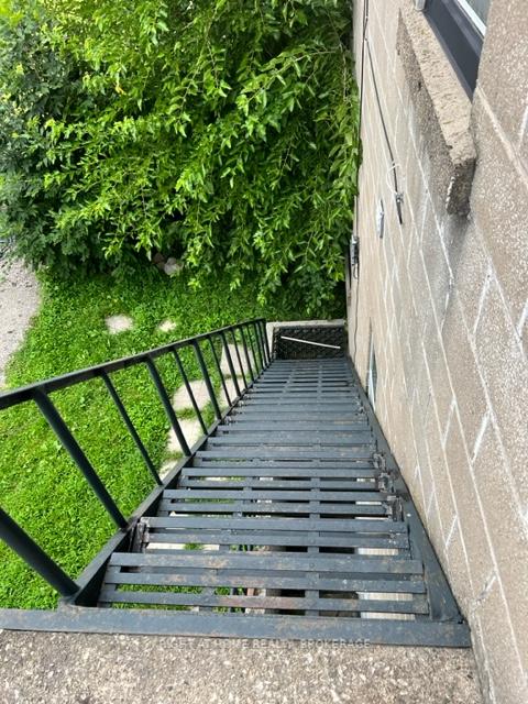 Photo 8 of 308 Broadway Street, Welland, Broadway — HOMEH