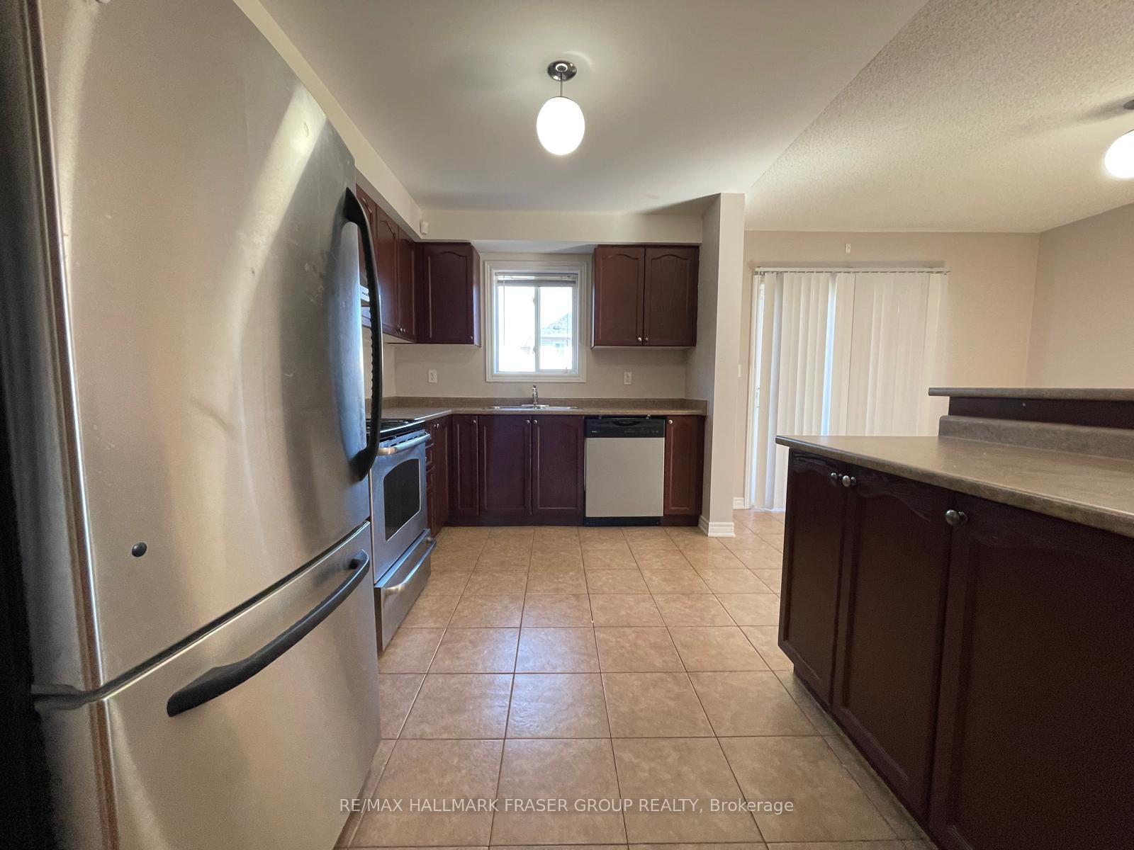 Photo 5 of 67 Brownridge Place, Whitby, Williamsburg — HOMEH