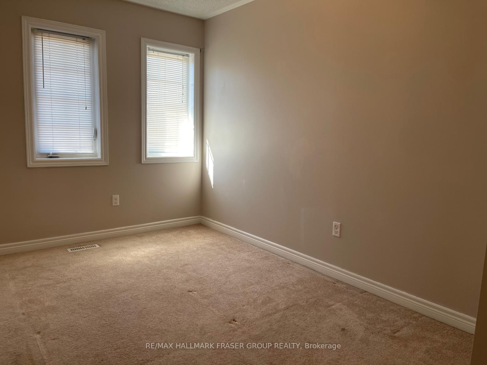 Photo 16 of 67 Brownridge Place, Whitby, Williamsburg — HOMEH